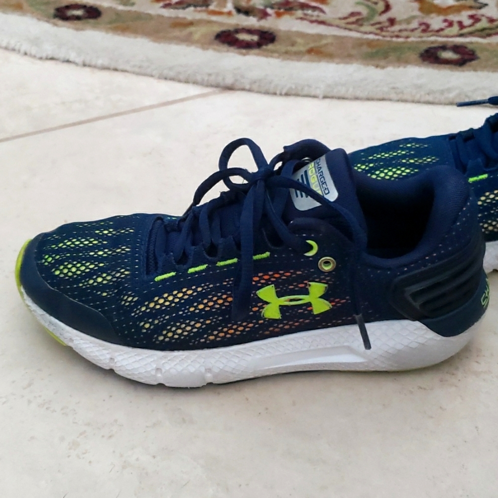 Under Armour CHARGE ROGUE RUNNING SHOE